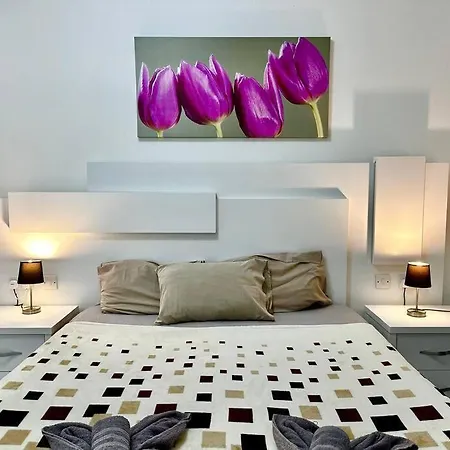 Modern Retreat In The Heart Of St Julian Appartamento *