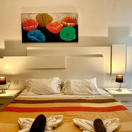 Modern Retreat In The Heart Of St Julian Apartman San Ġiljan