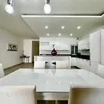 Modern Retreat In The Heart Of St Julian * Saint Julian's