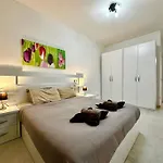 아파트 Modern Retreat In The Heart Of St Julian *