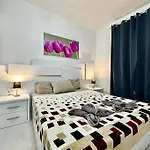 Modern Retreat In The Heart Of St Julian 아파트 Saint Julian's