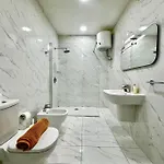 Modern Retreat In The Heart Of St Julian 아파트
